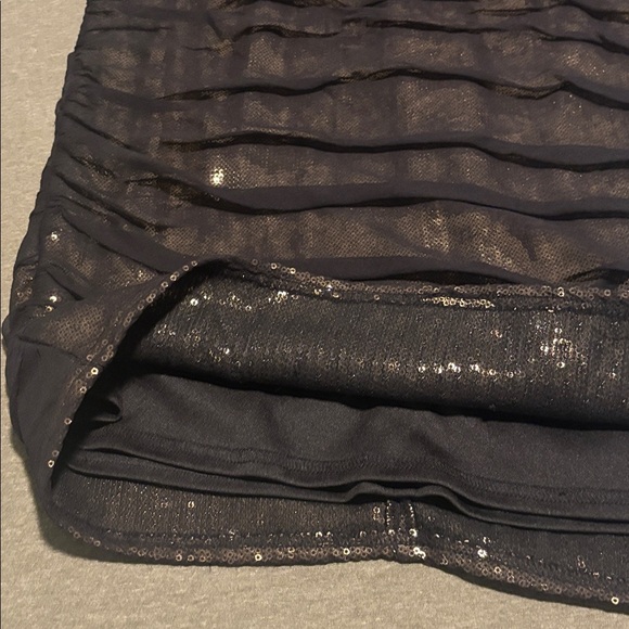 TADASHI SHOJI SEQUIN & SILK MESH SHEATH DRESS sz 8 - Picture 14 of 15